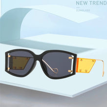 Load image into Gallery viewer, Women Sunglasses SSS3065
